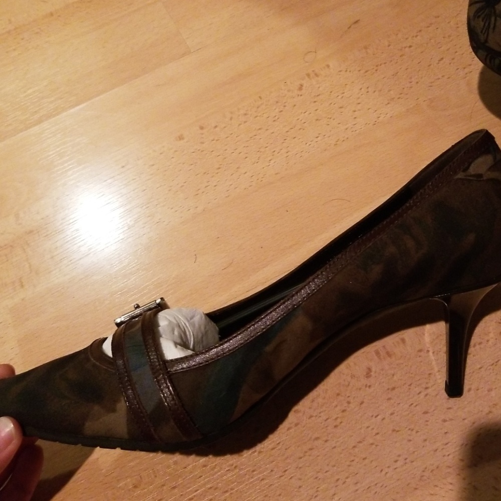 DiOR - Picture 4 of 4